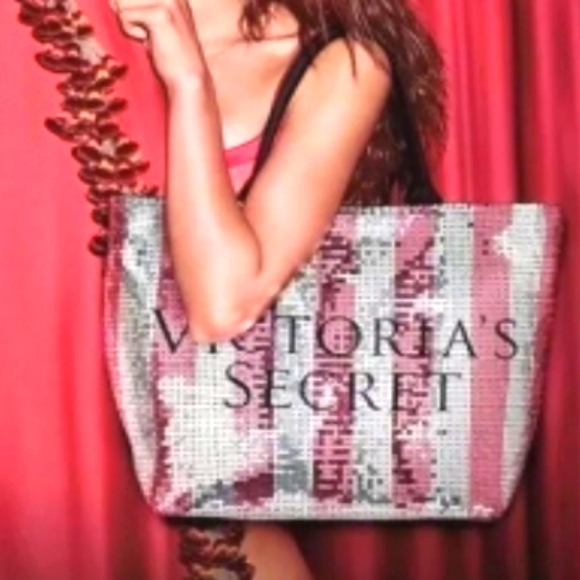 Handbags - Victoria's Secret || Large Zippered Tote